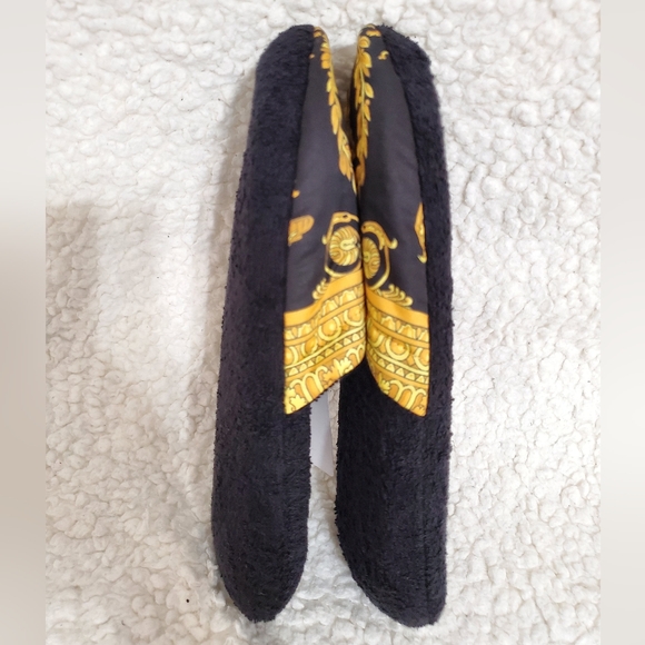 Versace Medusa Slippers - Picture 8 of 15